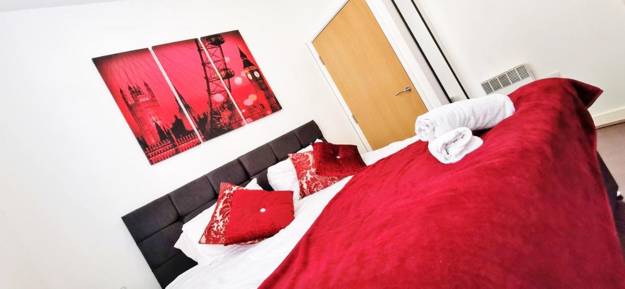 J Quarter - Sleeps 5 Long Term & Families Comfortably, 4 Beds, 2 Bathrooms Бирмингем Экстерьер фото