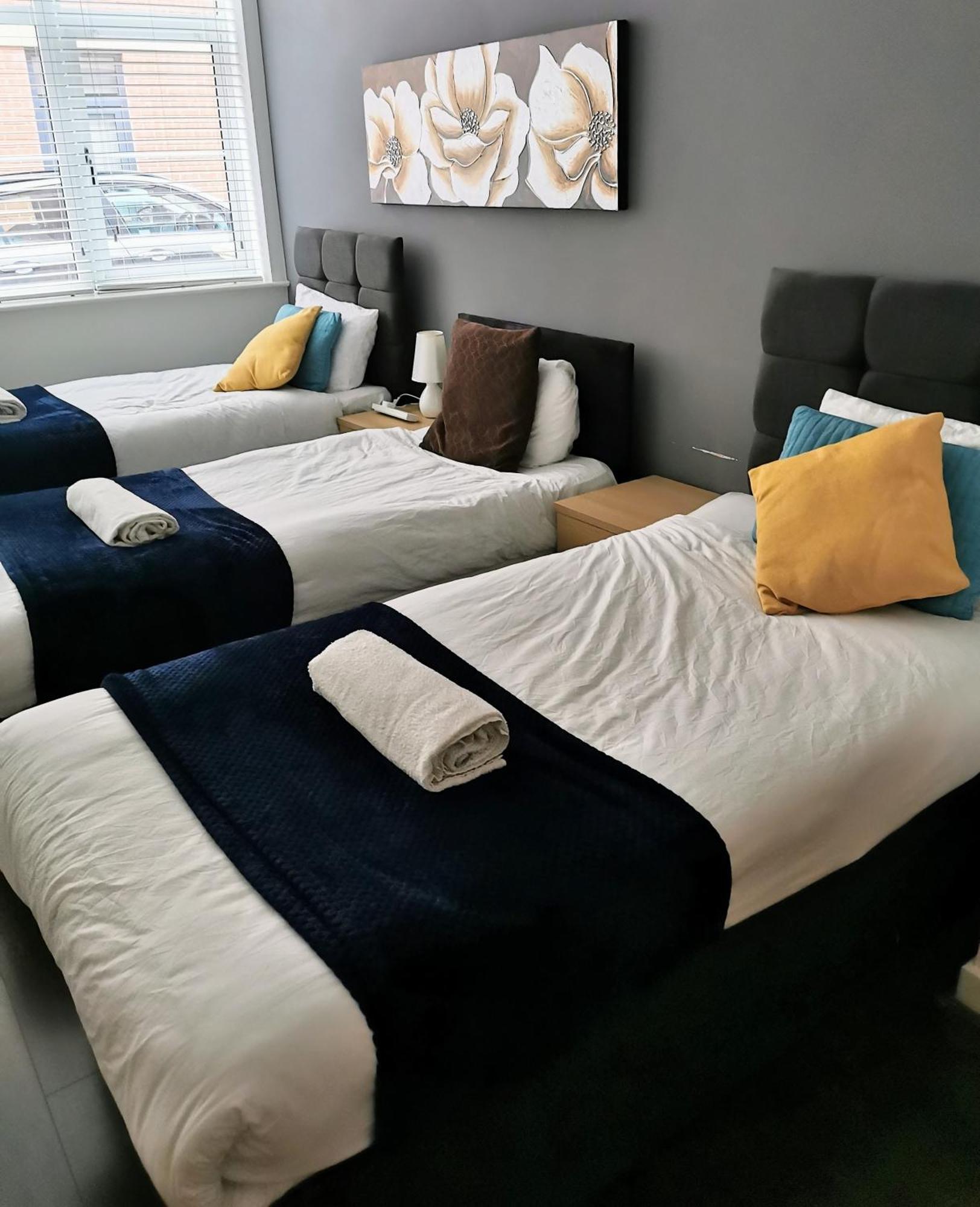 J Quarter - Sleeps 5 Long Term & Families Comfortably, 4 Beds, 2 Bathrooms Бирмингем Экстерьер фото