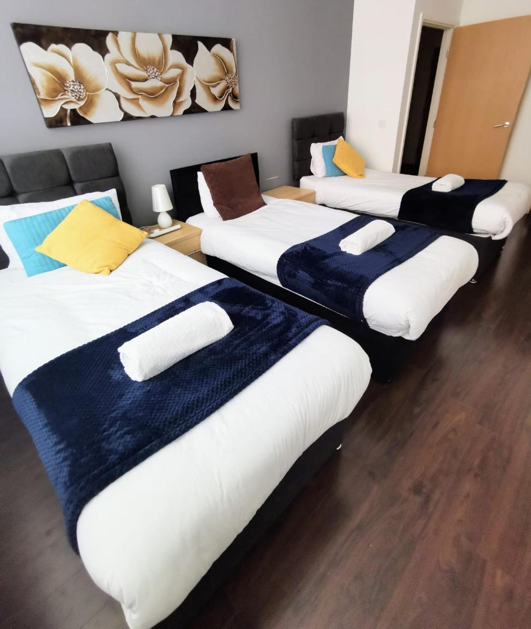 J Quarter - Sleeps 5 Long Term & Families Comfortably, 4 Beds, 2 Bathrooms Бирмингем Экстерьер фото